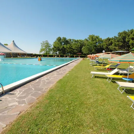 Locazione Turistica Borsetti.19 Holiday home